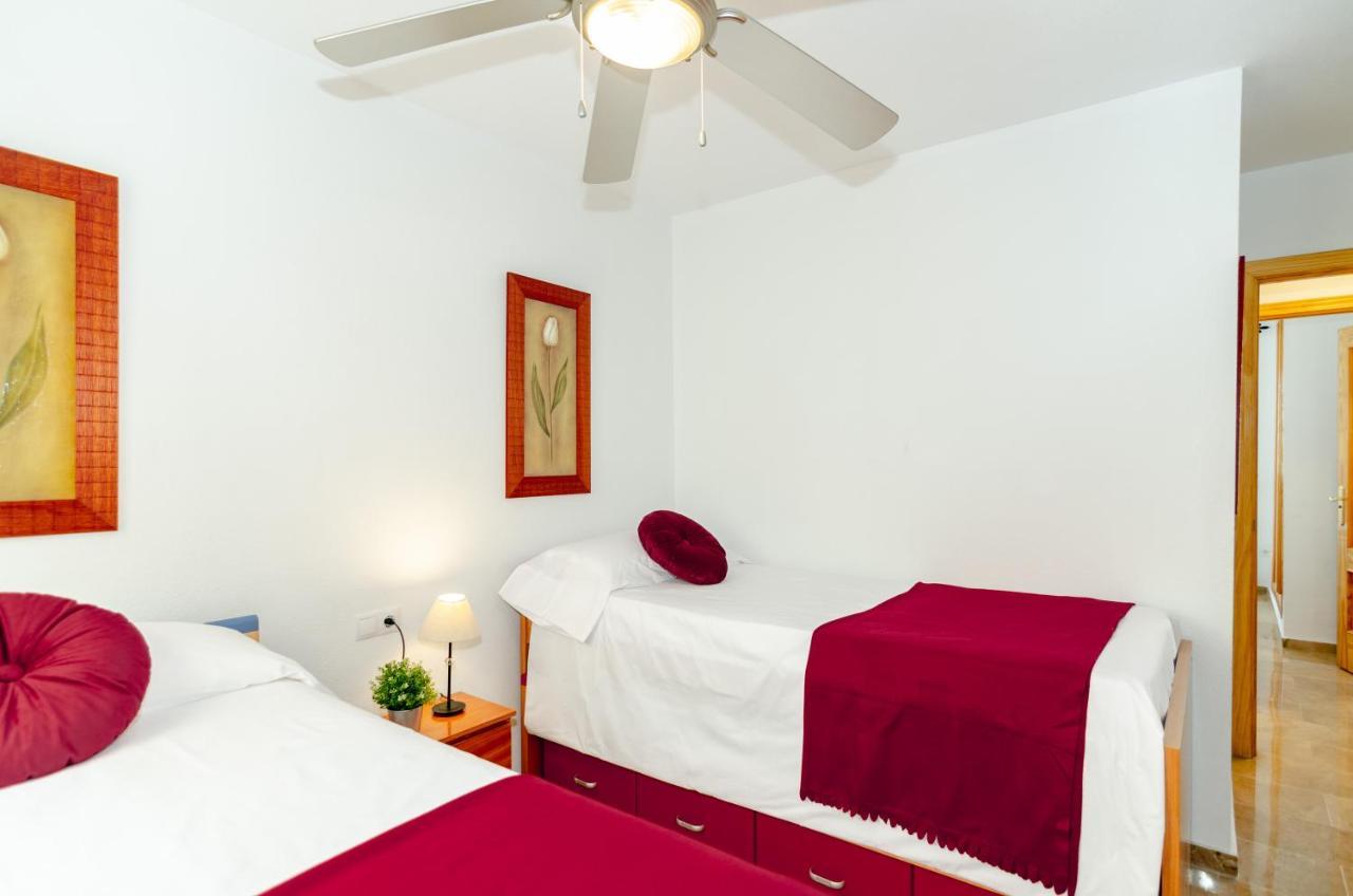 Wintowinrentals Pool, Sunny Side & Free Parking. 托雷德本纳贾尔邦 外观 照片